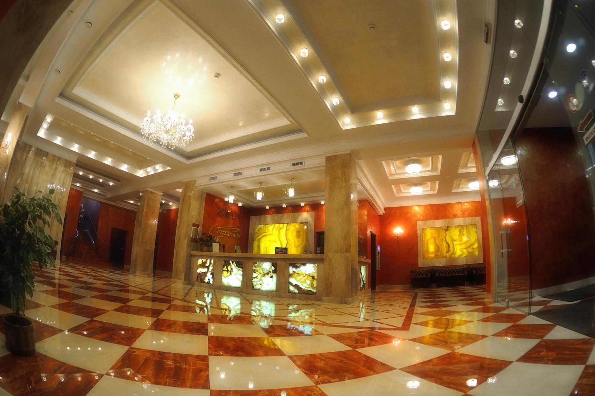 Hotel Mir Rivne Exterior photo